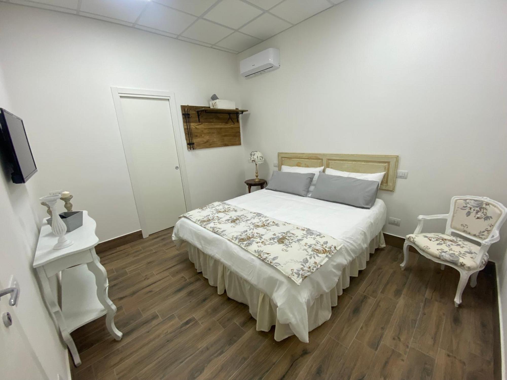 La Suite Di Laura เนเปิลส์ ภายนอก รูปภาพ